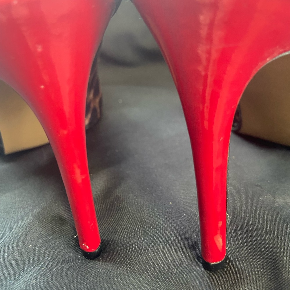 Animal print pumps